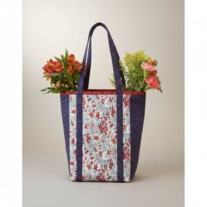 June Tailor Weekender Bag Sewing Kit - Easy Skill Level Navy Red Floral Printed